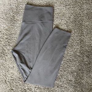 Nike leggings | light gray | super comfy for summer heat